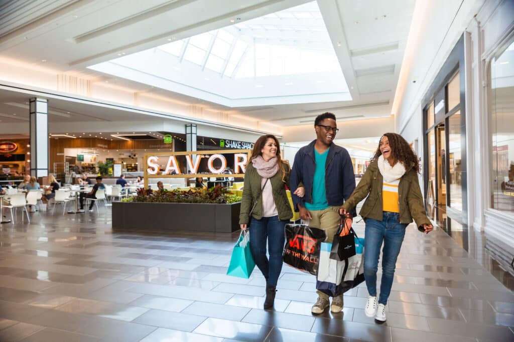 Tax free Shopping in der King of Prussia Mall | Keine Steuer auf Kleidung und Schuhe in ganz Pennsylvania!