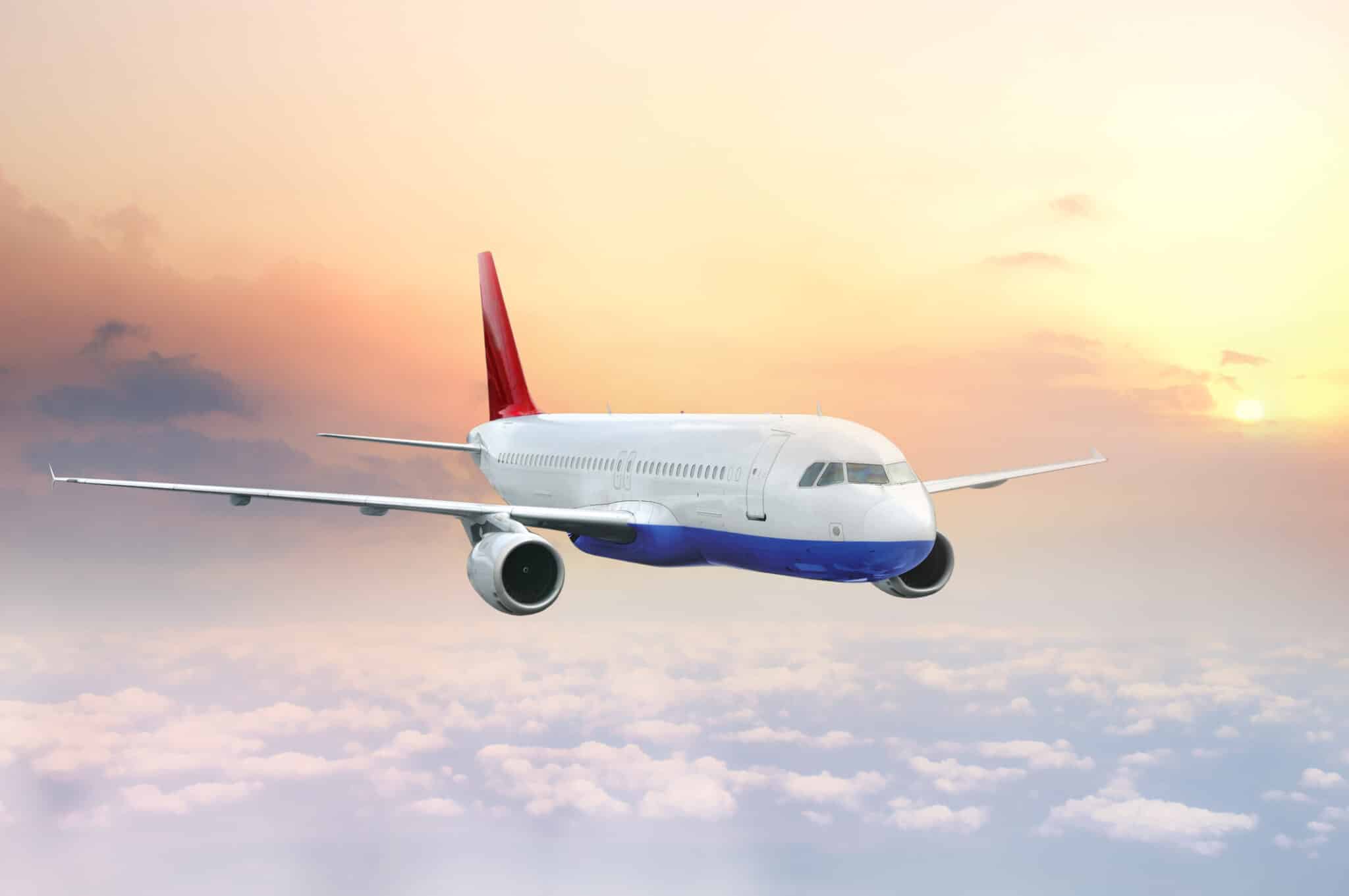 Flugzeug über den Wolken