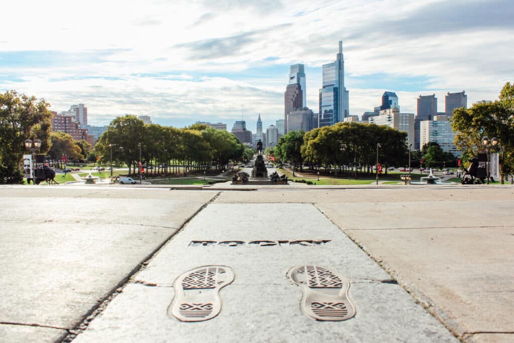 Die Fußabdrücke von „Sly“ verewigt auf den „Rocky Steps“