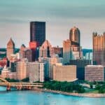 Blick auf die Skyline von Pittsburgh