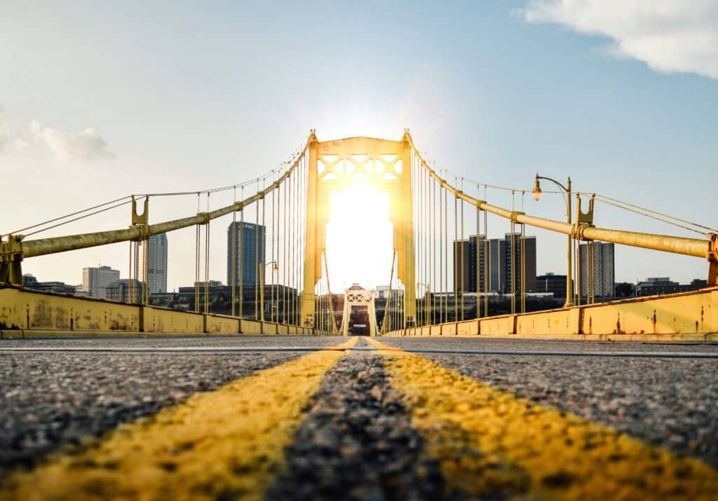 Die 10th Street Bridge in Pittsburgh