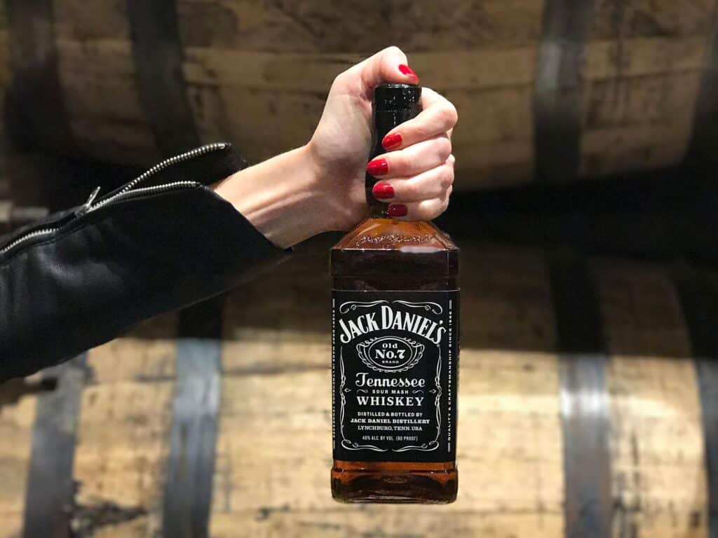 Eine Flasche Jack Daniel's in der Jack Daniel Distillery in Lynchburg, Tennessee
