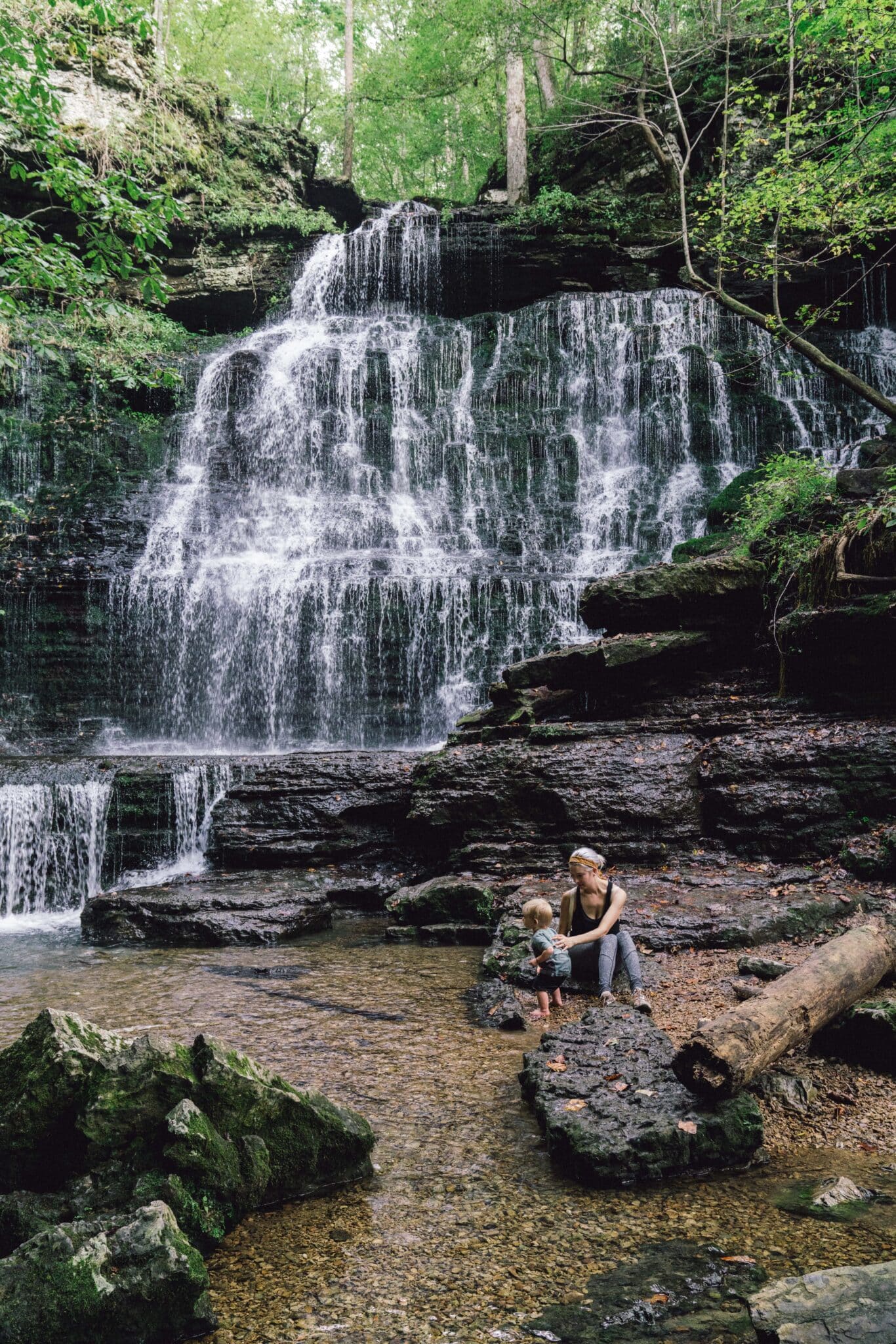 Wanderung zu den Machine Falls in der Short Springs Natural Area in Tullahoma, Tennessee