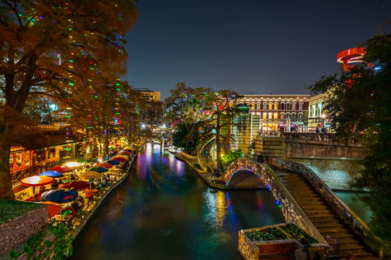 River Walk bei Nacht