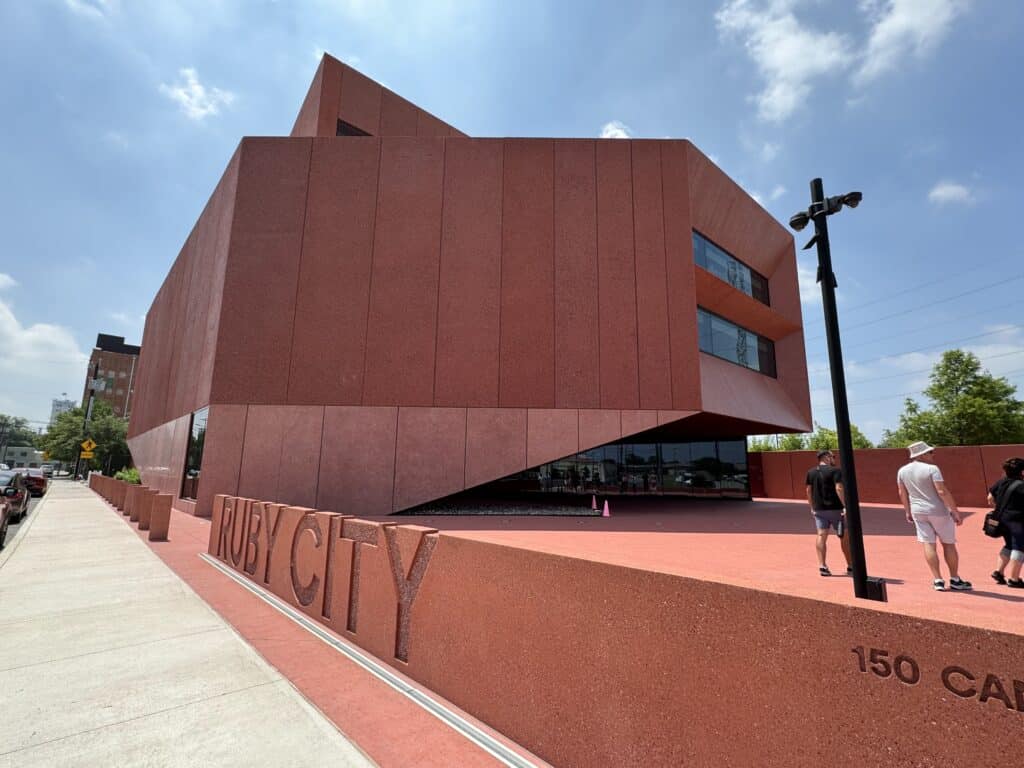 Ruby City - Kunstzentraum in San Antonio