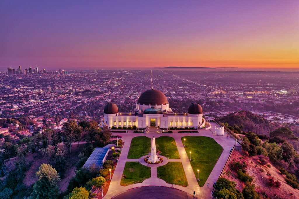 Griffith Observatory bei Sonnenuntergang.